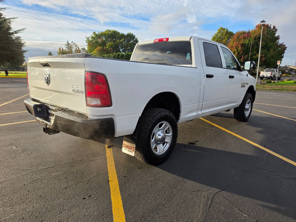 Photo 18 of this Ram 3500