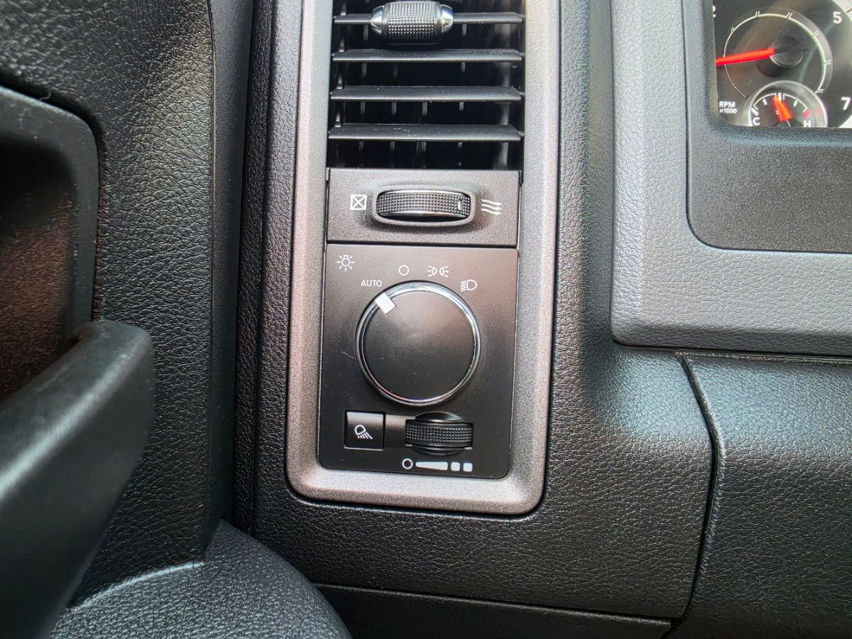 Photo 32 of this Ram 3500