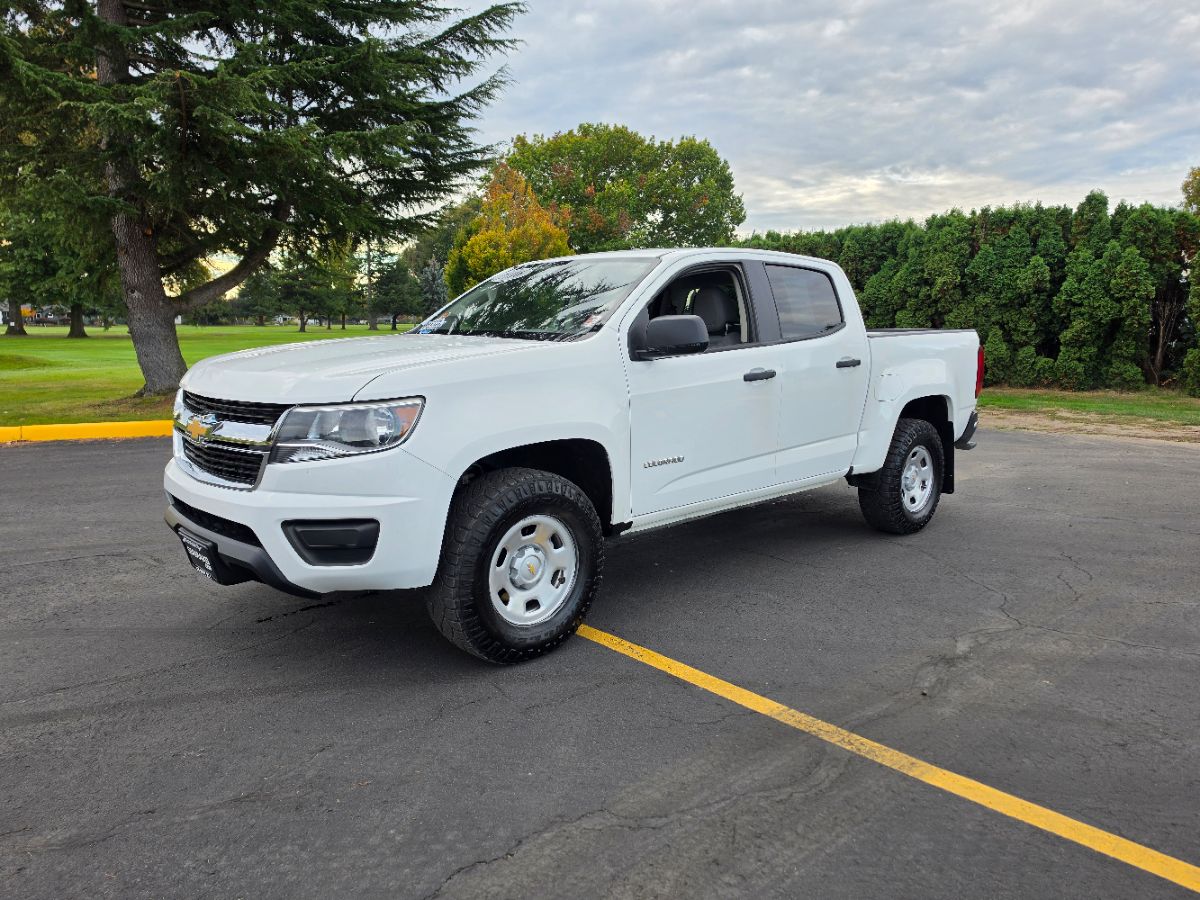Photo 4 of this Chevrolet Colorado