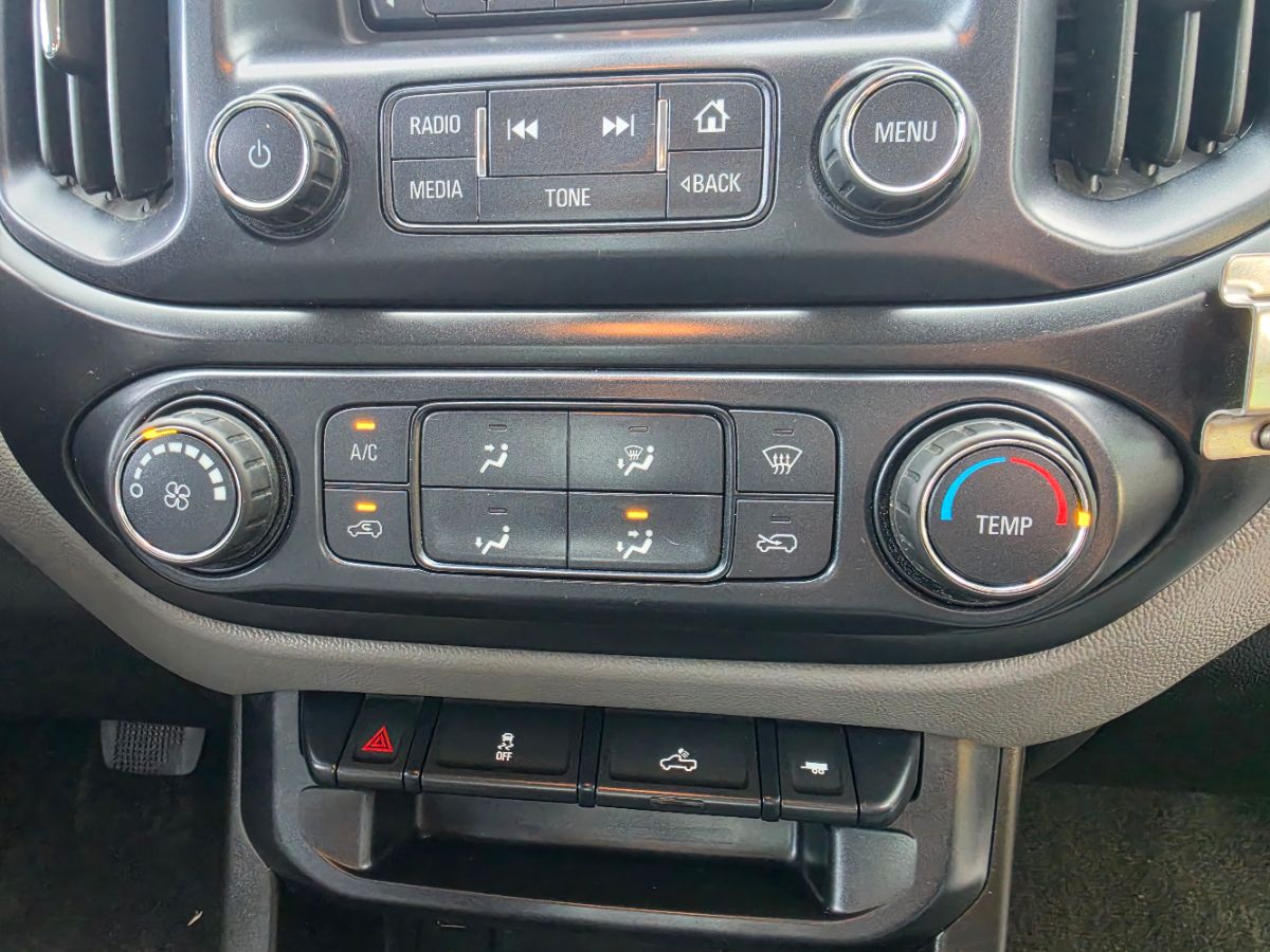 Photo 12 of this Chevrolet Colorado