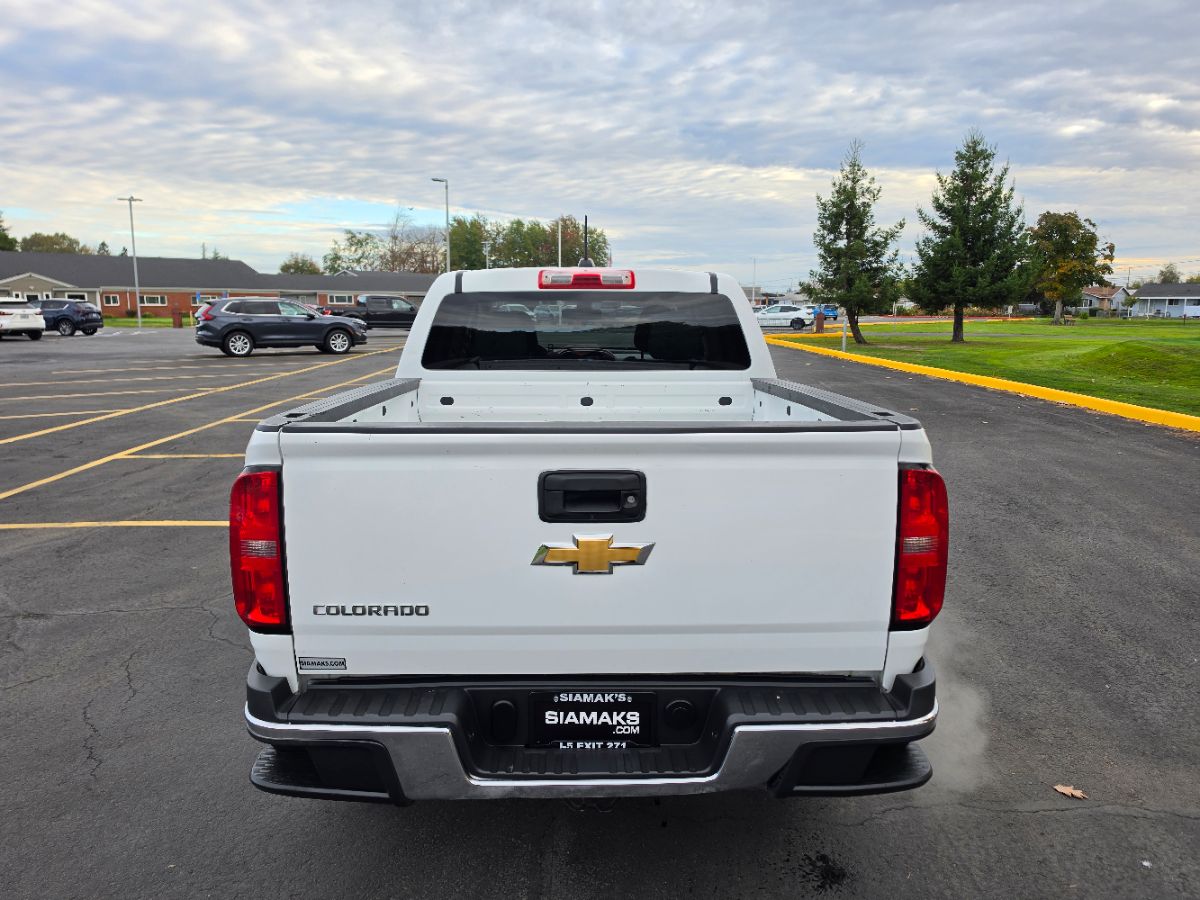 Photo 23 of this Chevrolet Colorado