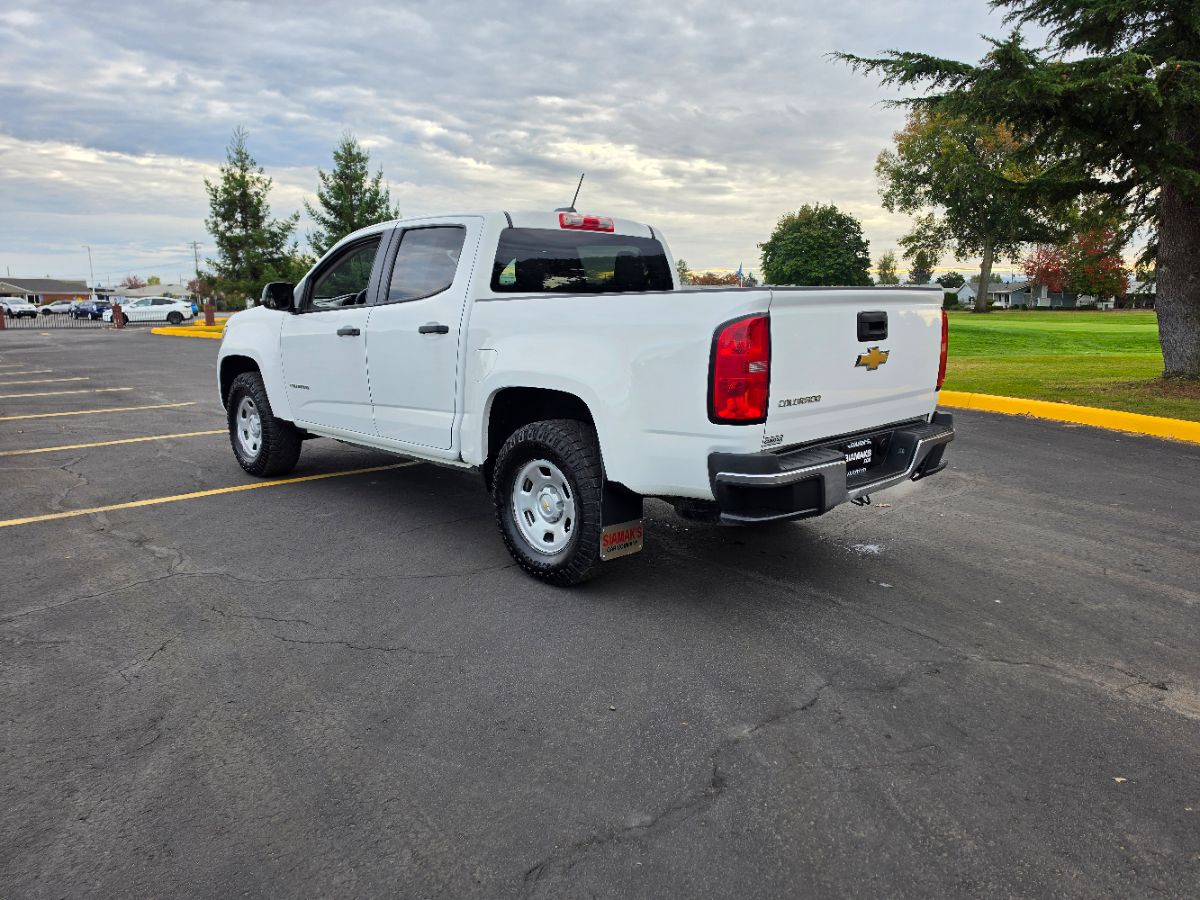 Photo 24 of this Chevrolet Colorado