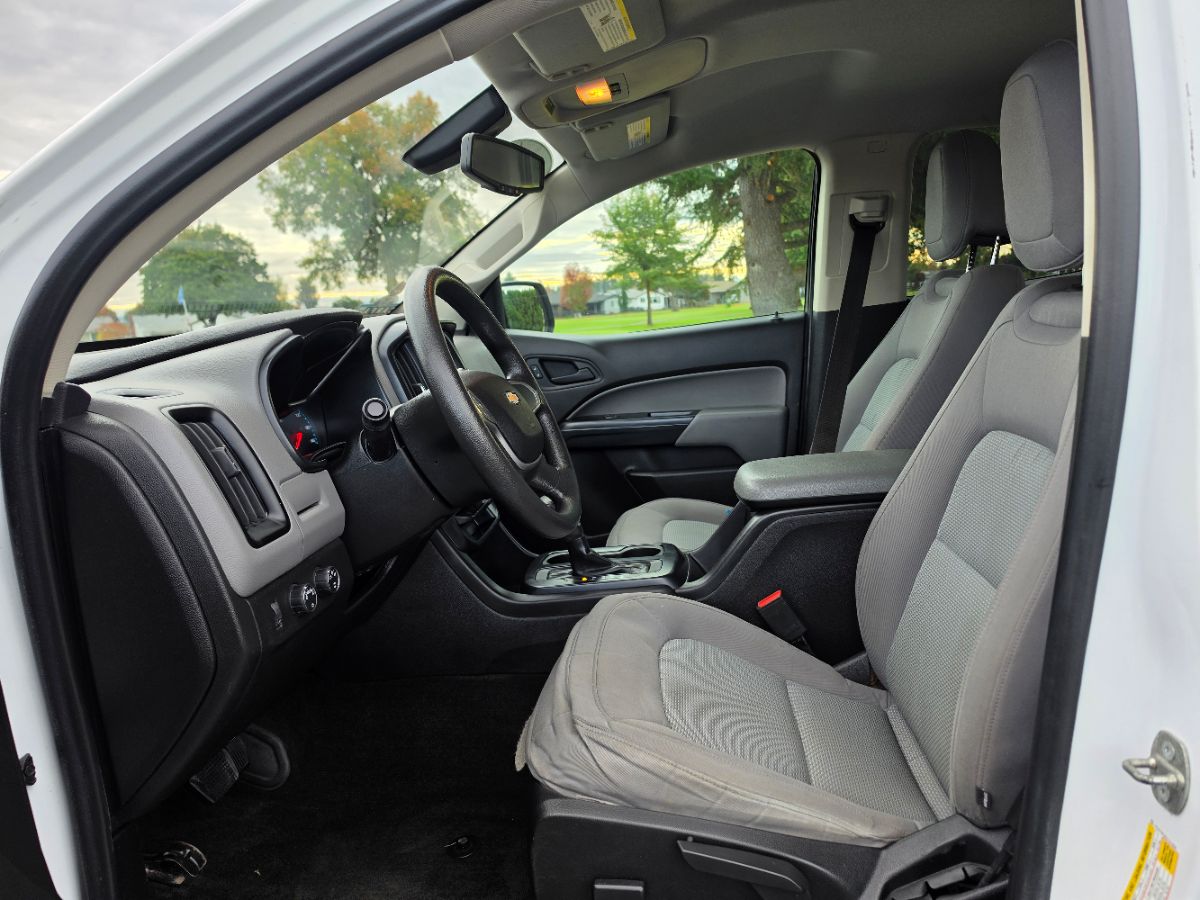 Photo 31 of this Chevrolet Colorado