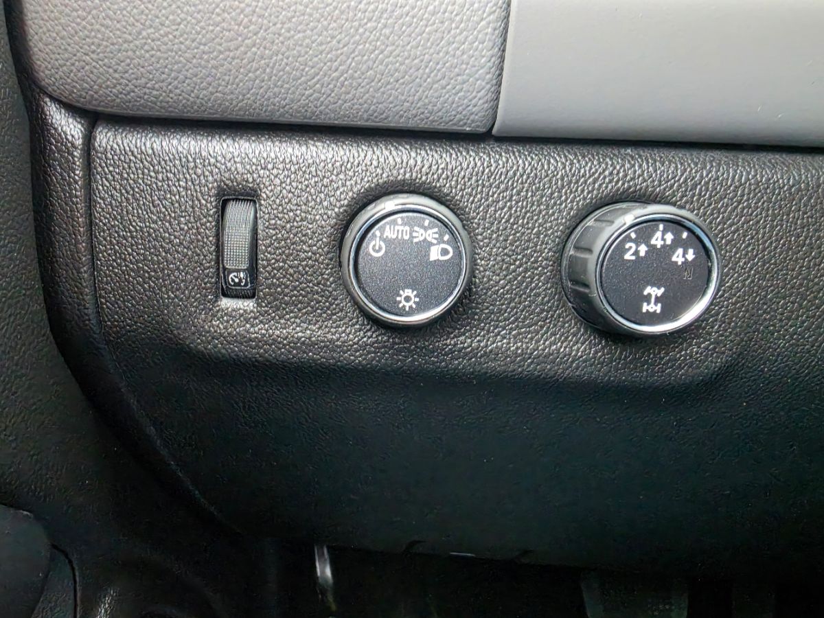 Photo 34 of this Chevrolet Colorado