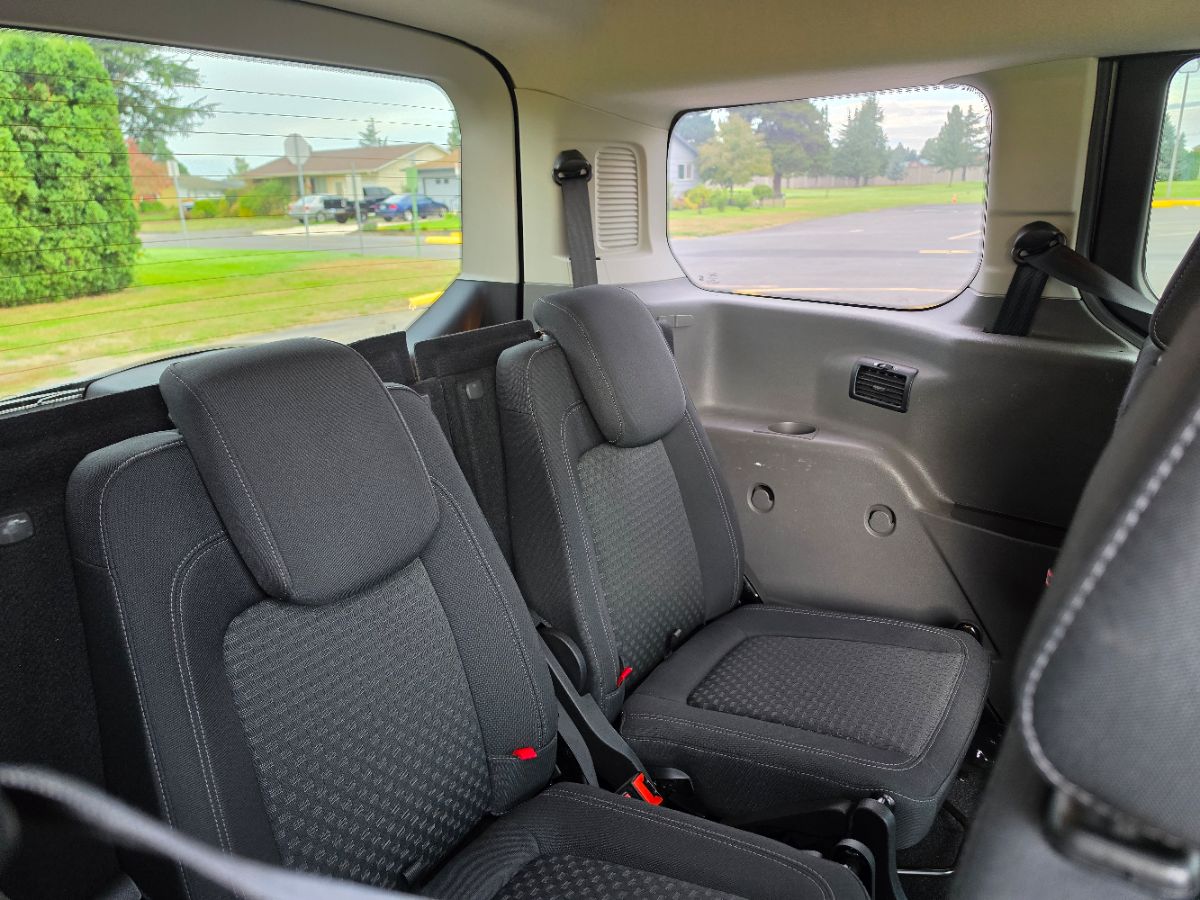 Ford Transit Connect photo 18