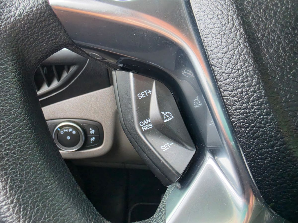 Ford Transit Connect photo 35