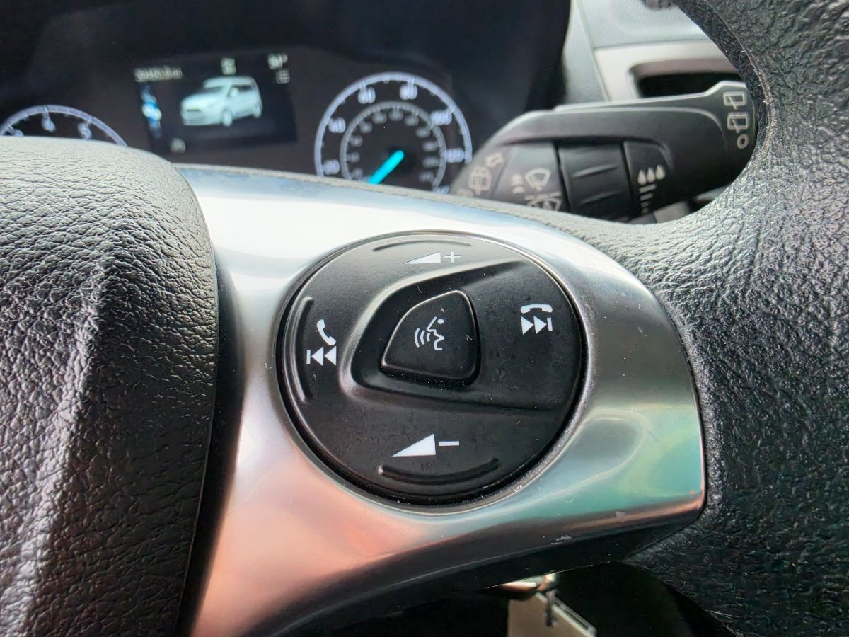 Ford Transit Connect photo 36