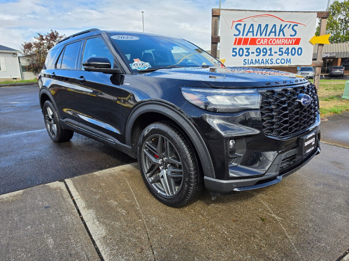 Ford Explorer photo 3