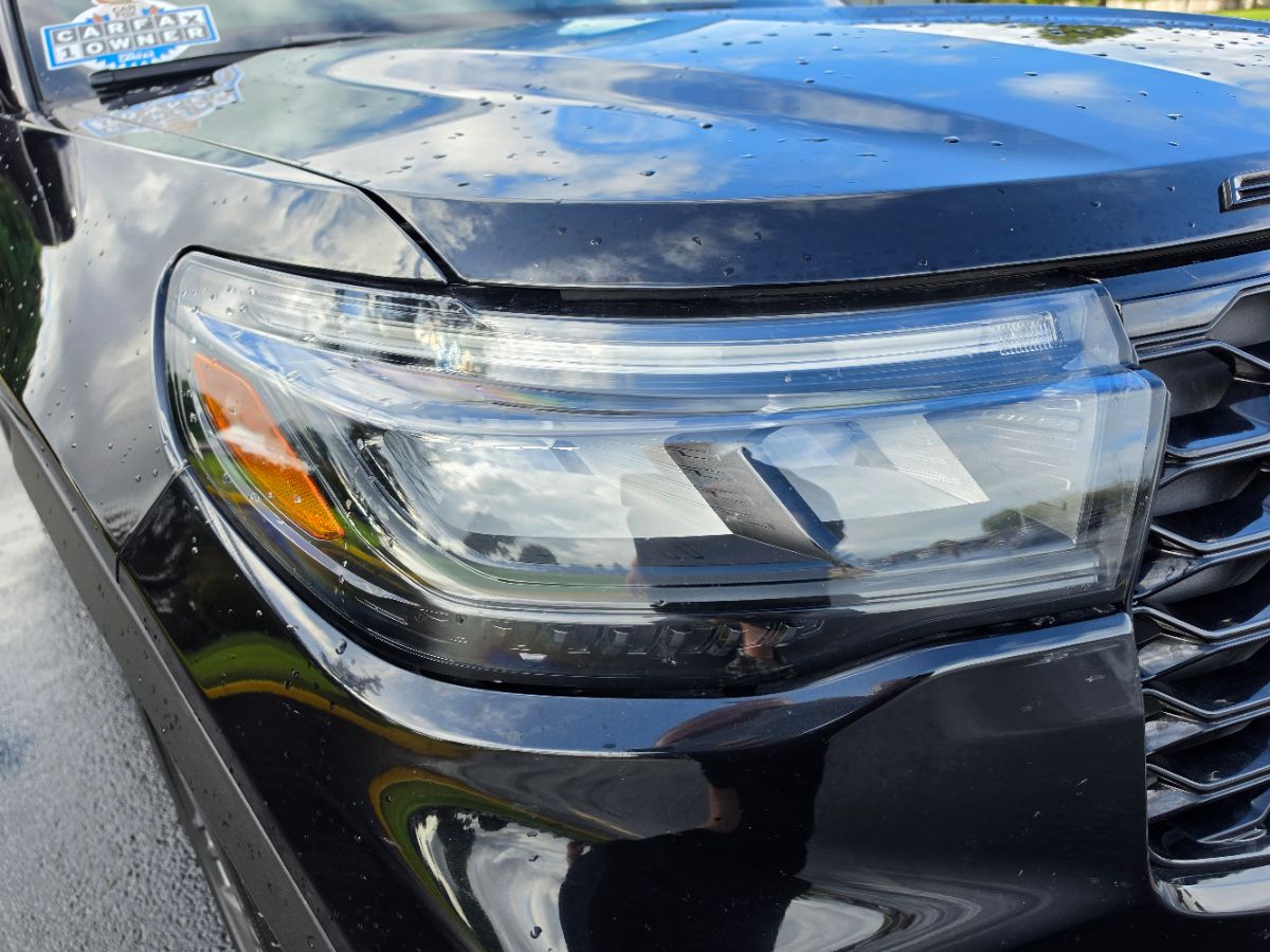 Ford Explorer photo 6