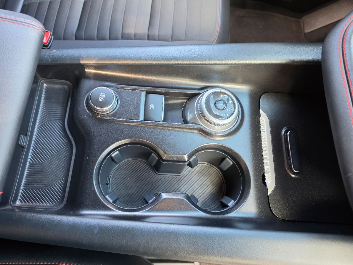 Ford Explorer photo 14