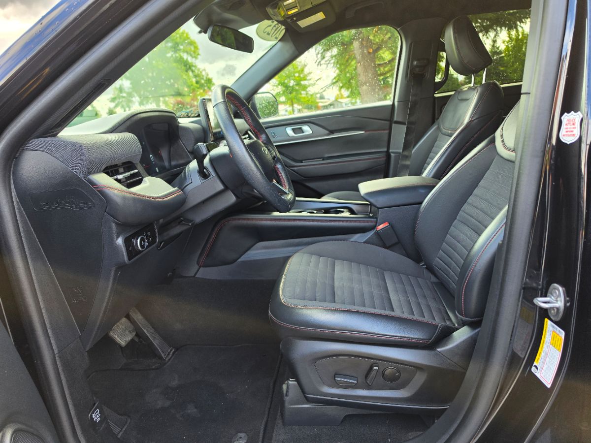 Ford Explorer photo 33
