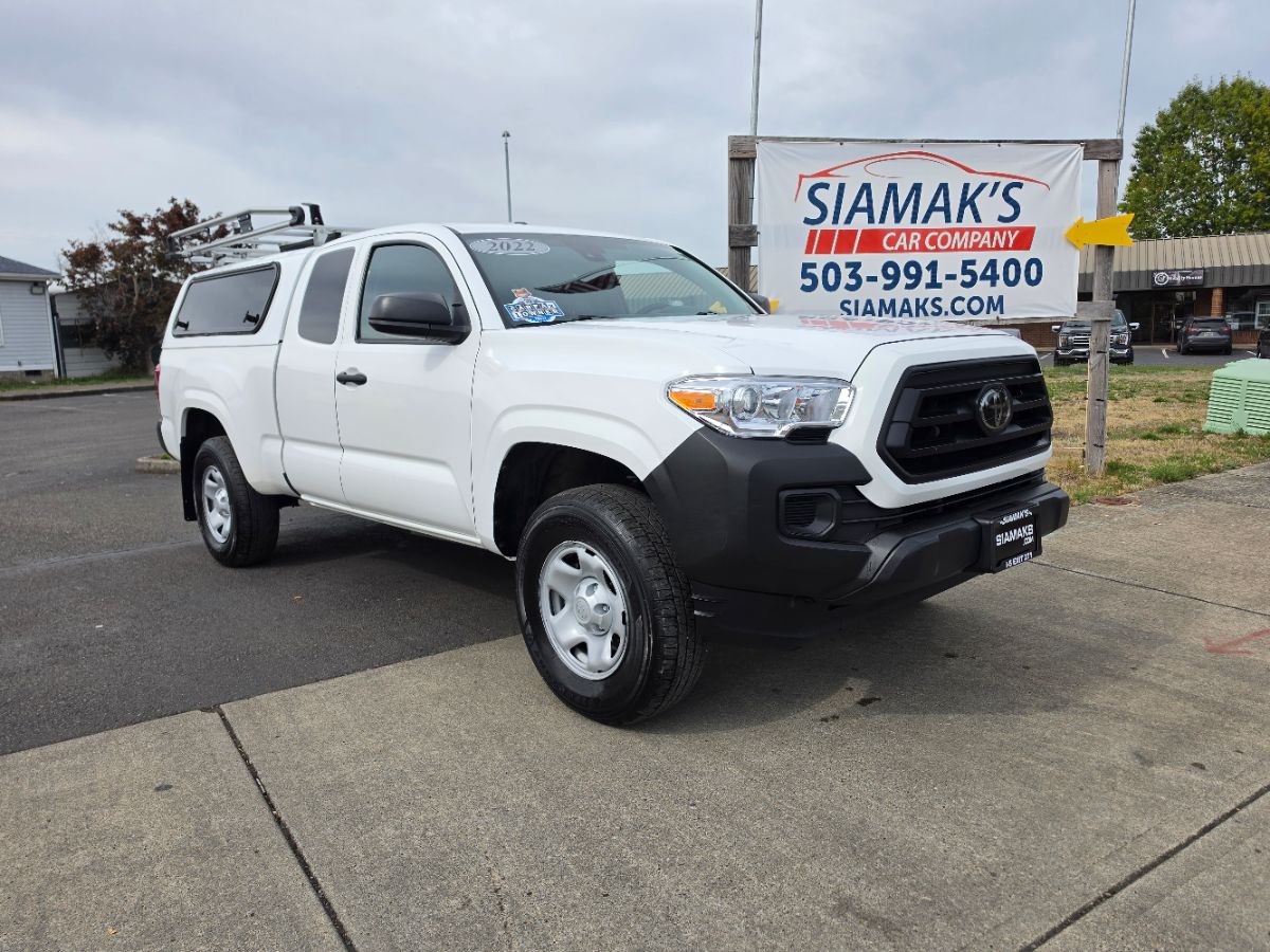 Toyota Tacoma photo 3