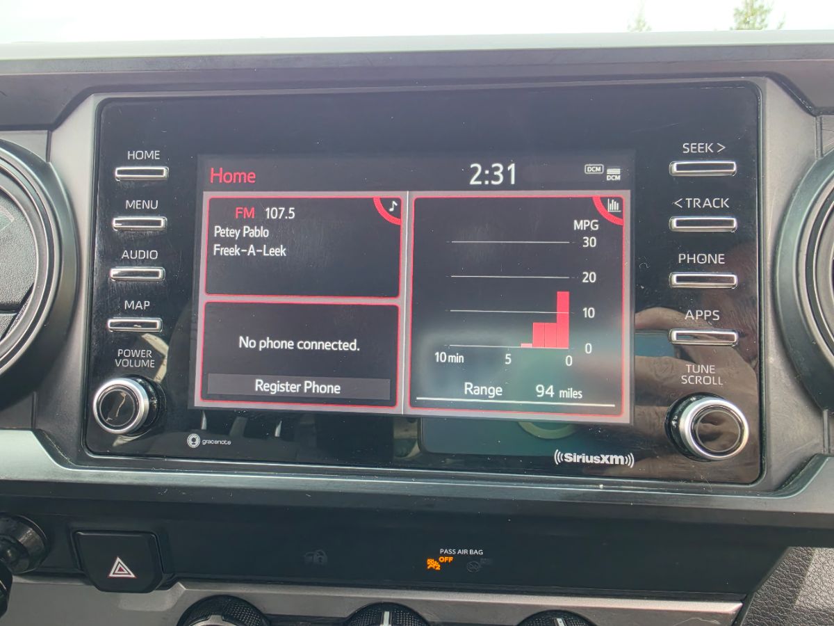 Toyota Tacoma photo 10