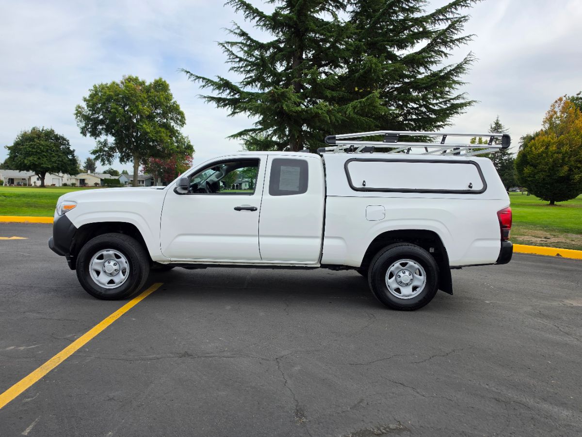Toyota Tacoma photo 25