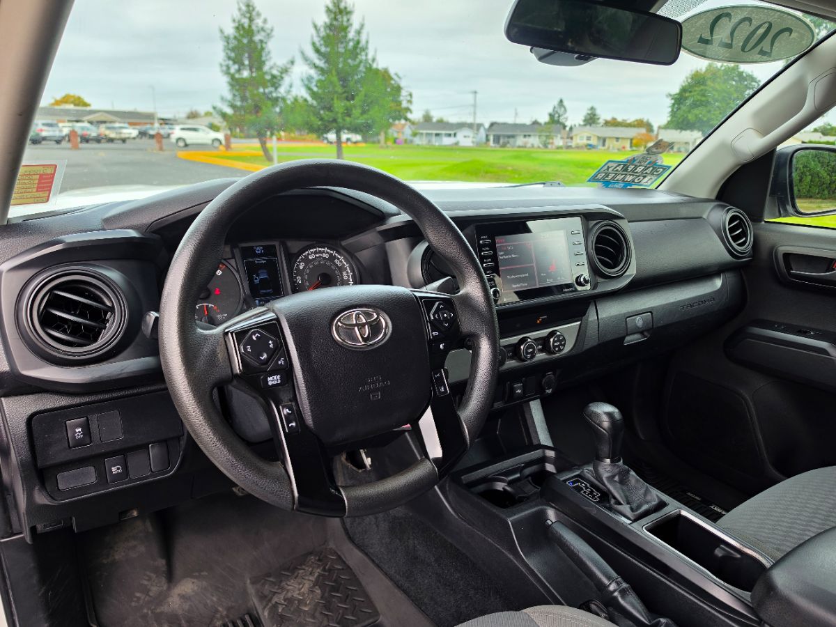 Toyota Tacoma photo 29