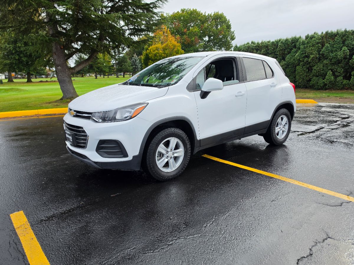 Photo 4 of this Chevrolet Trax