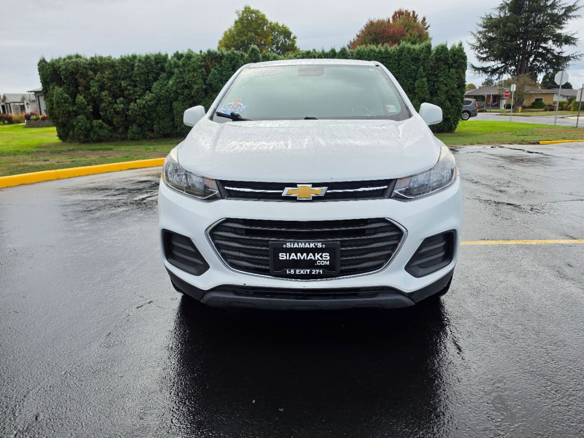 Photo 5 of this Chevrolet Trax
