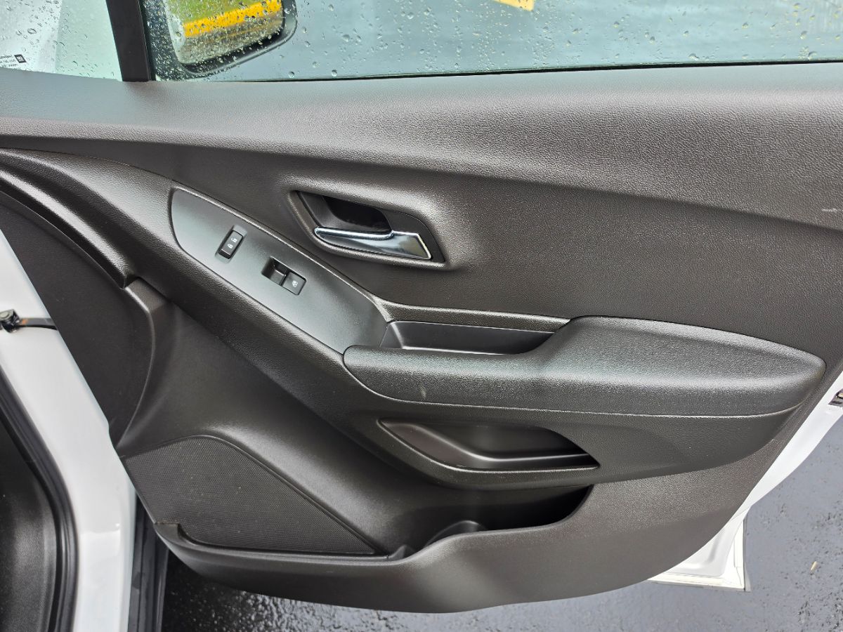 Photo 15 of this Chevrolet Trax
