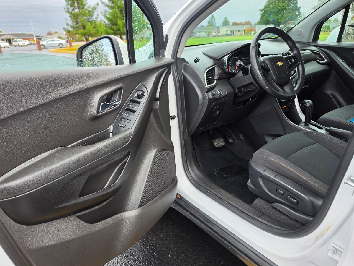 Photo 28 of this Chevrolet Trax