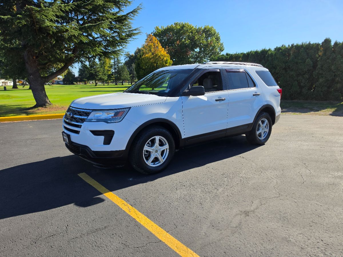 Ford Explorer photo 4