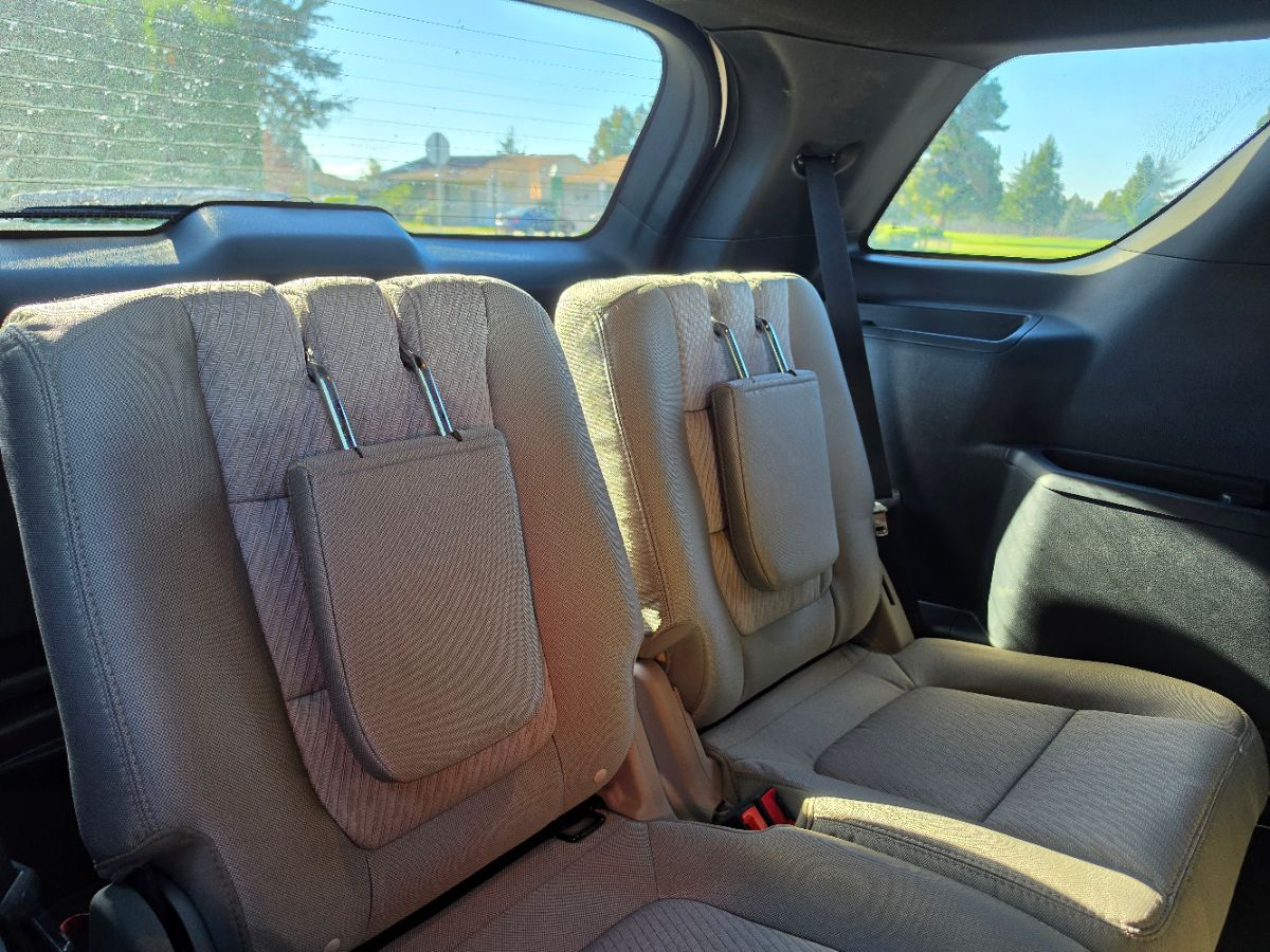 Ford Explorer photo 19