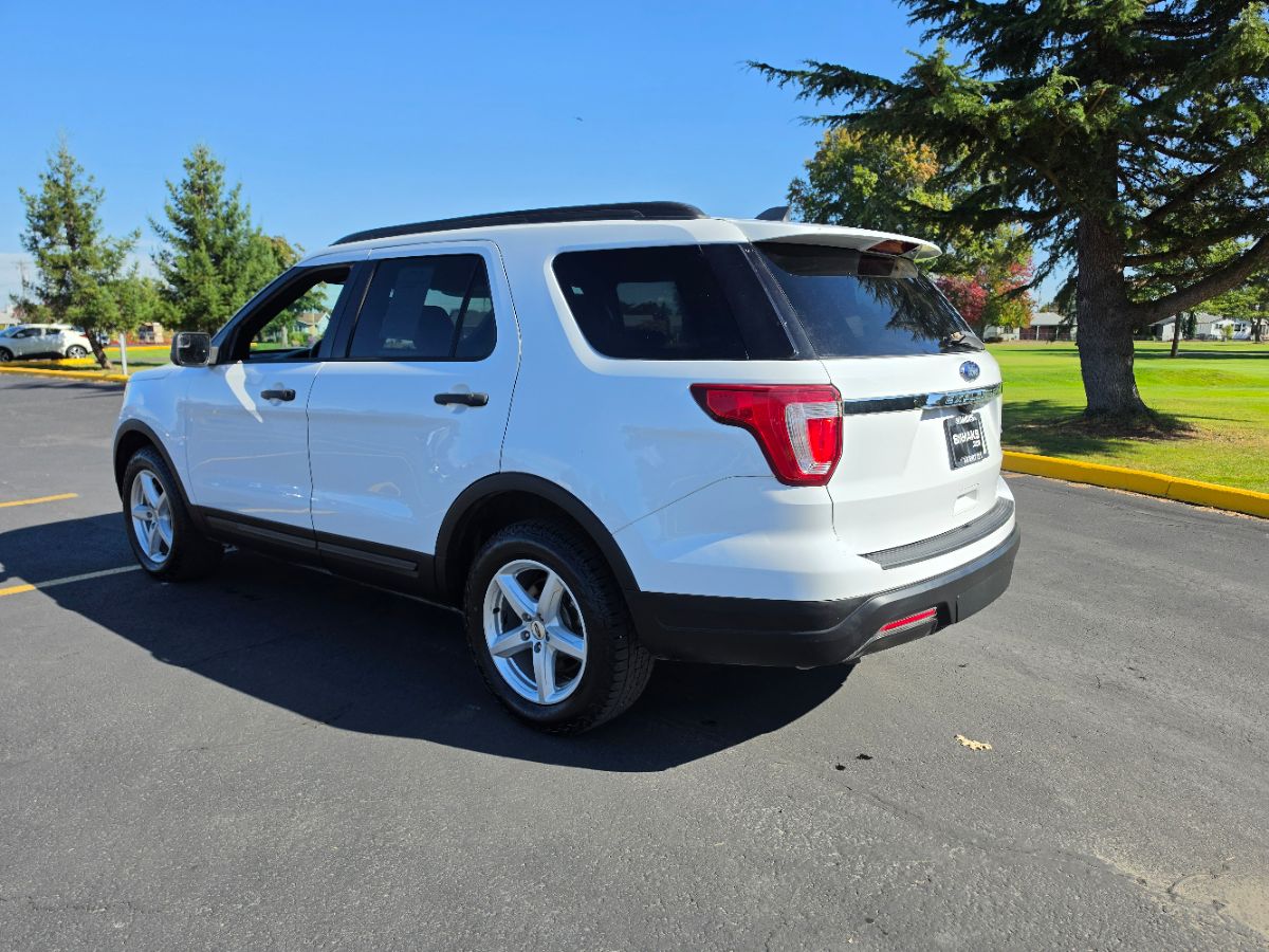Ford Explorer photo 26