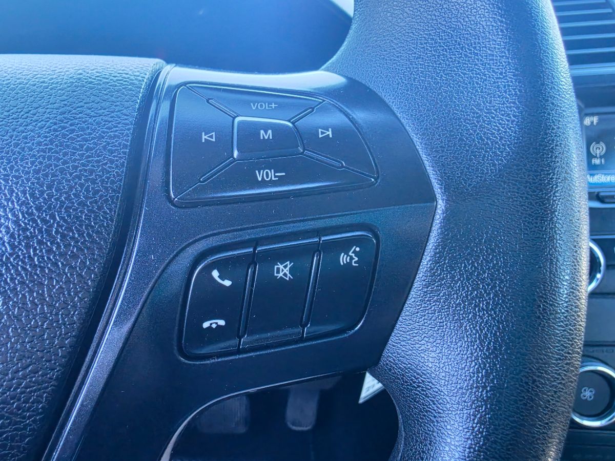 Ford Explorer photo 37