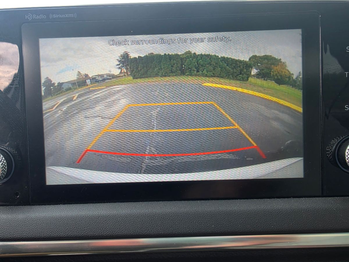 Photo 36 of this Hyundai Sonata Hybrid