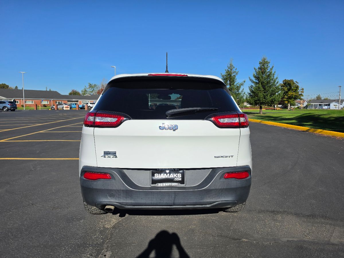 Jeep Cherokee photo 21
