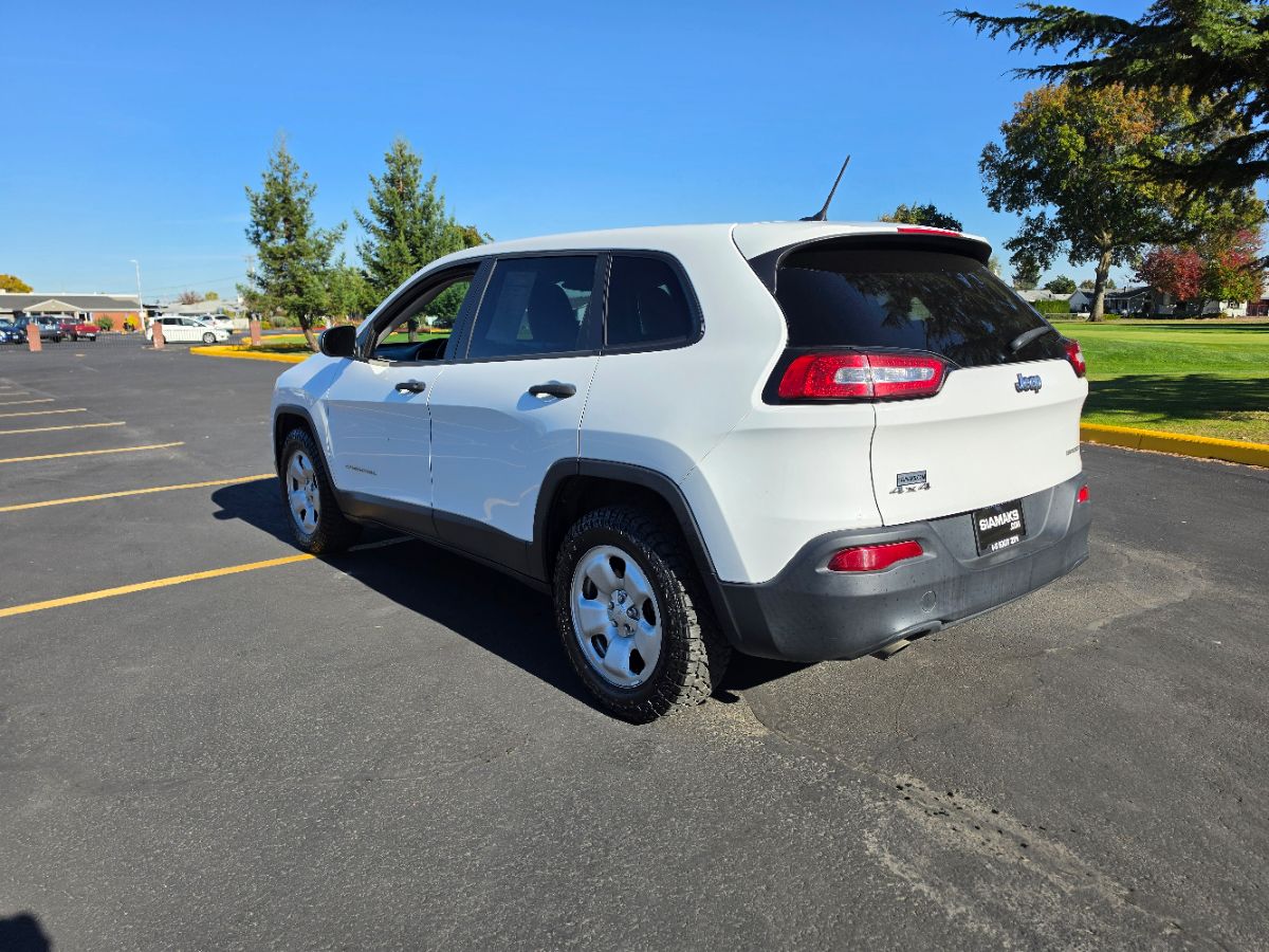 Jeep Cherokee photo 23