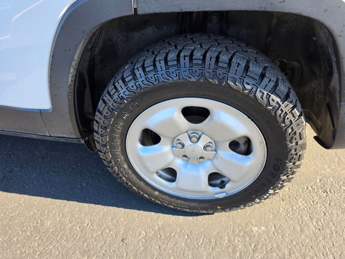 Jeep Cherokee photo 25