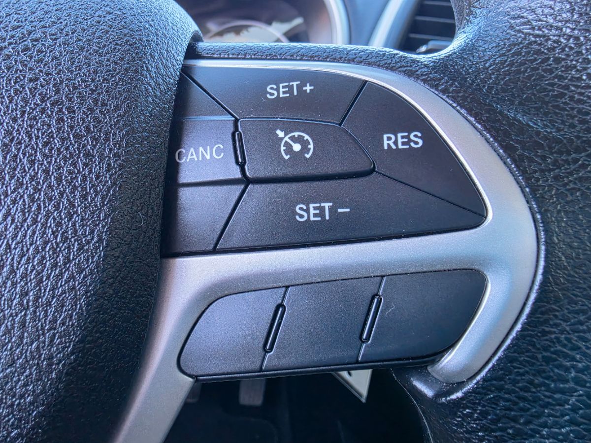 Jeep Cherokee photo 33