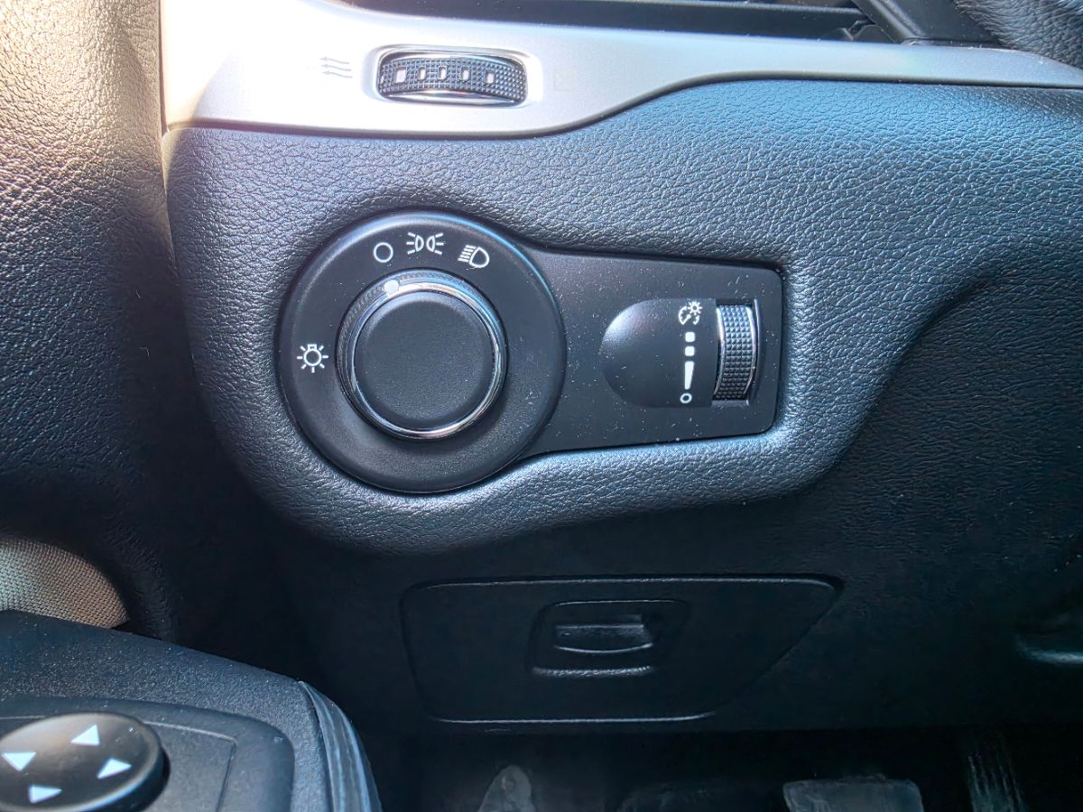 Jeep Cherokee photo 34