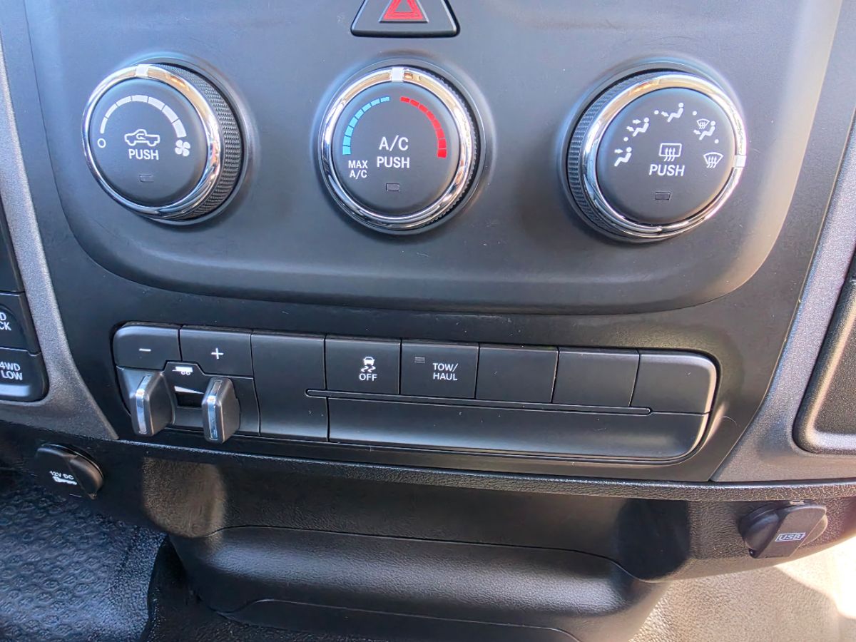 Photo 12 of this Ram 1500 Classic