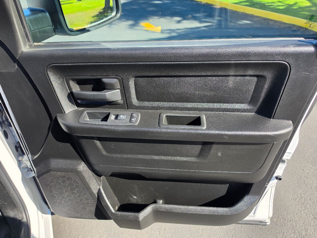 Photo 14 of this Ram 1500 Classic