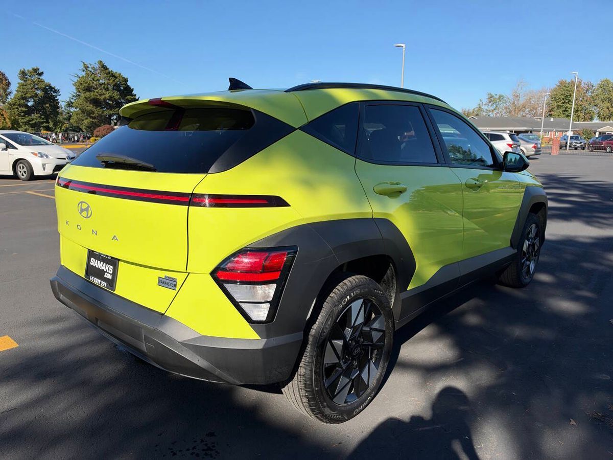 Photo 8 of this Hyundai Kona