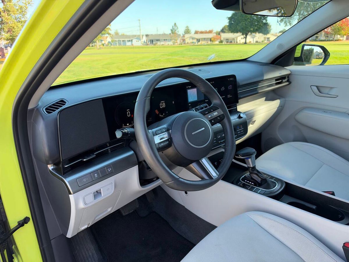 Photo 10 of this Hyundai Kona