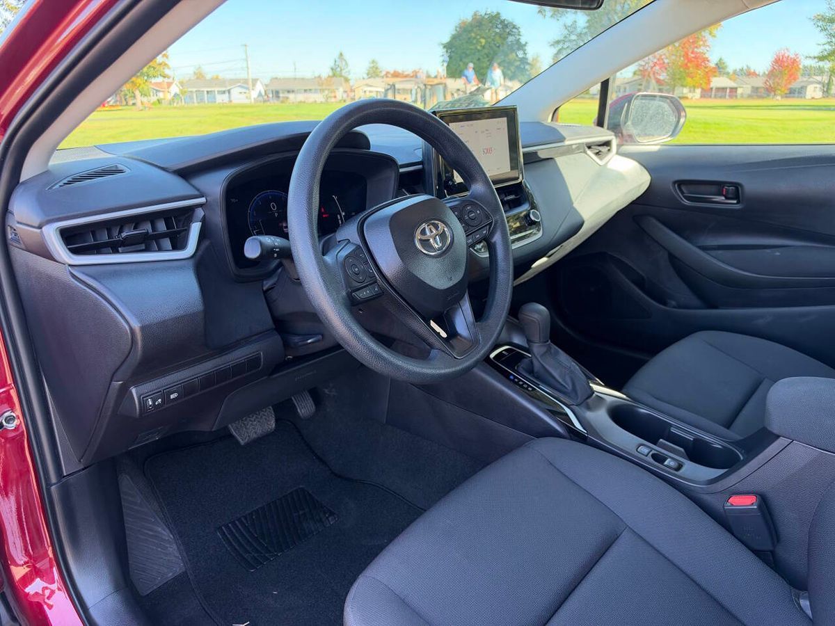 Photo 11 of this Toyota Corolla