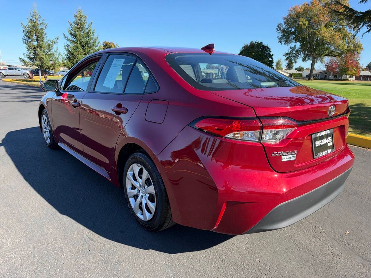 Photo 6 of this Toyota Corolla