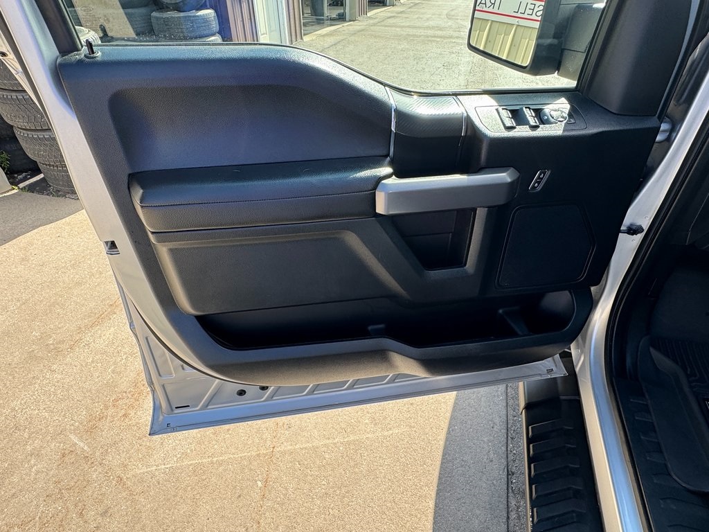2019 Ford F-150 XLT photo 10
