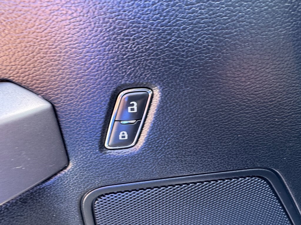 2019 Ford F-150 XLT photo 12
