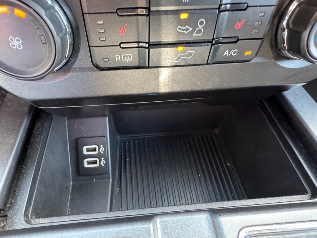 2019 Ford F-150 XLT photo 22