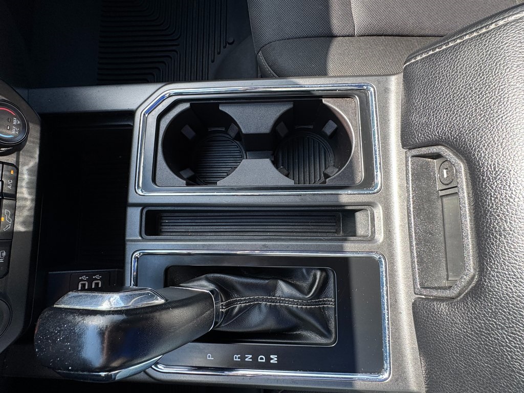 2019 Ford F-150 XLT photo 23