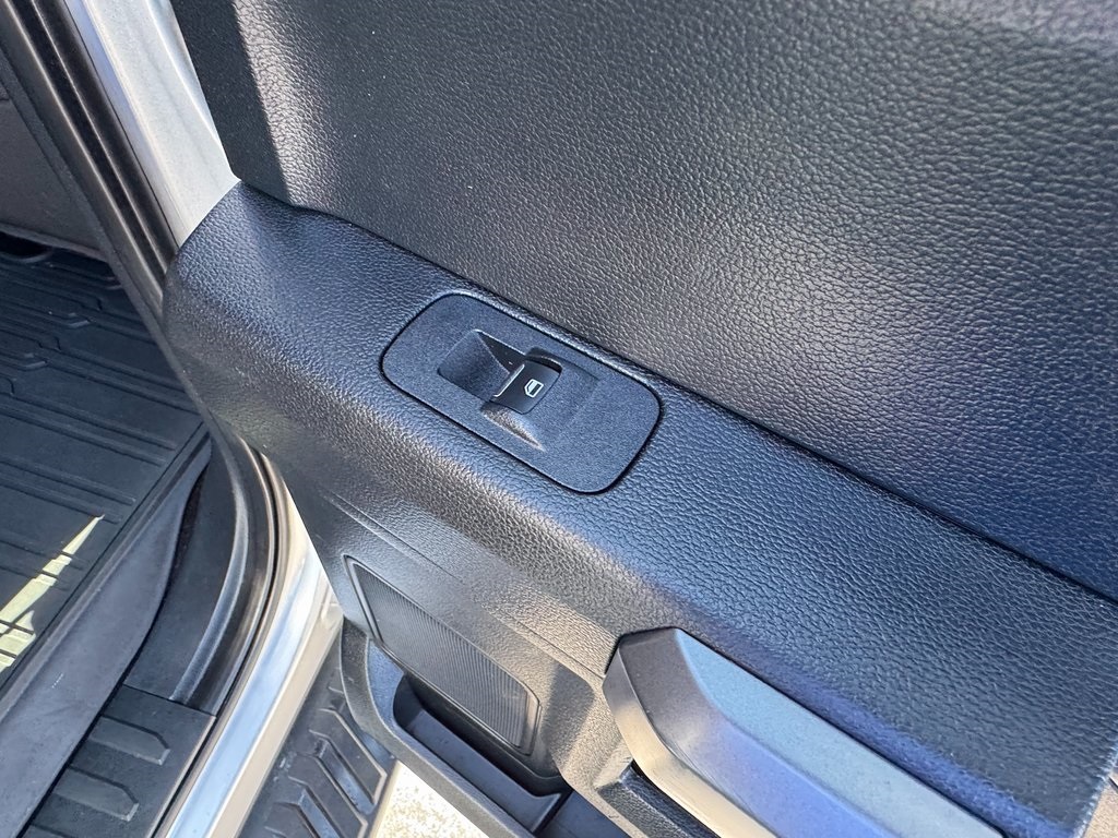 2019 Ford F-150 XLT photo 34