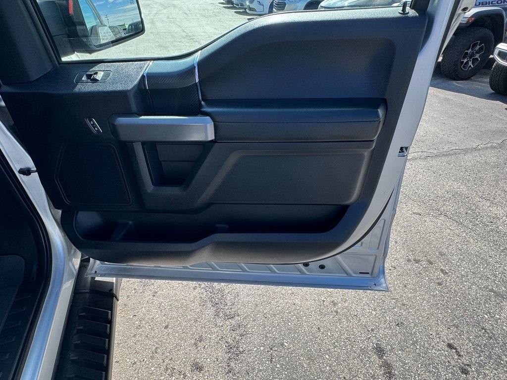 2019 Ford F-150 XLT photo 37