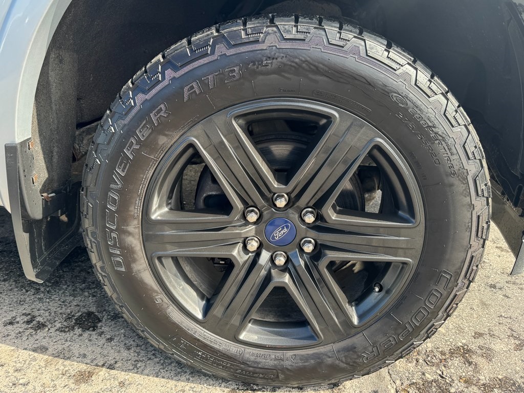 2019 Ford F-150 XLT photo 41