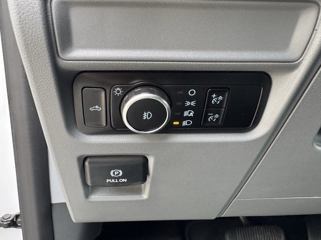 2023 Ford F-150 XLT photo 12