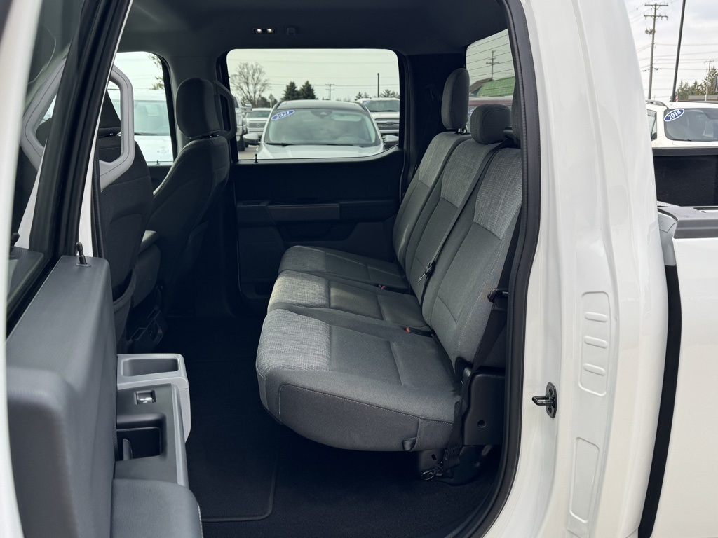 2023 Ford F-150 XLT photo 24