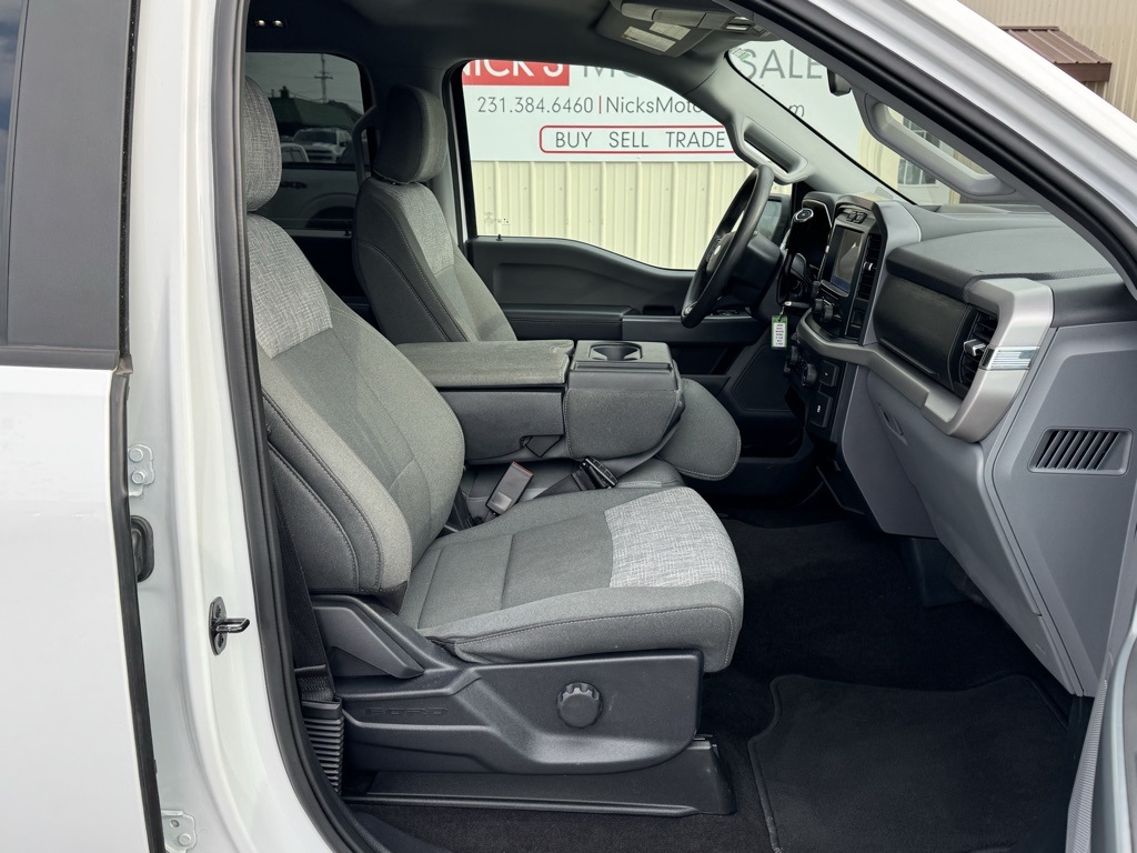 2023 Ford F-150 XLT photo 33
