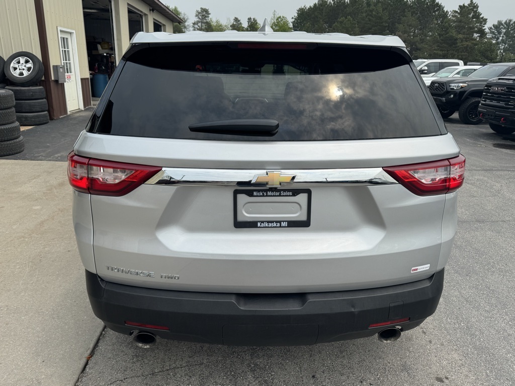 2020 Chevrolet Traverse LS photo 4